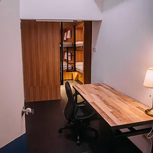 Bluewaters Pods 38 Hongkong St Singapur